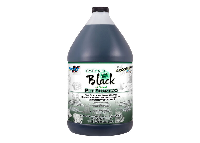 Double K Emerald Black Shampoo, 3,8 L - dziļi attīrošs un krāsu uzlabojošs šampūns melniem un tumšiem mēteļiem 