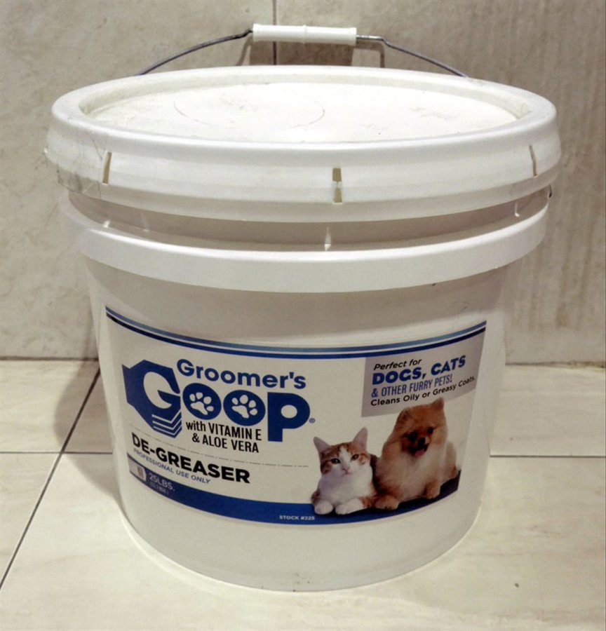 Groomer`s Goop Paste, 11,25 kg - Removes tough soils and stains from dirty coats